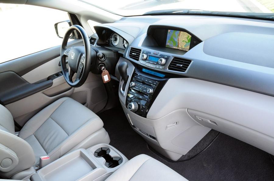 Honda Odyssey 2011 года  (фото 27 из 162)